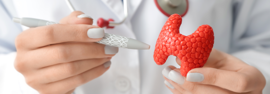 Hipotiroidismo vs Hipertiroidismo: ¿Cuál es la diferencia?